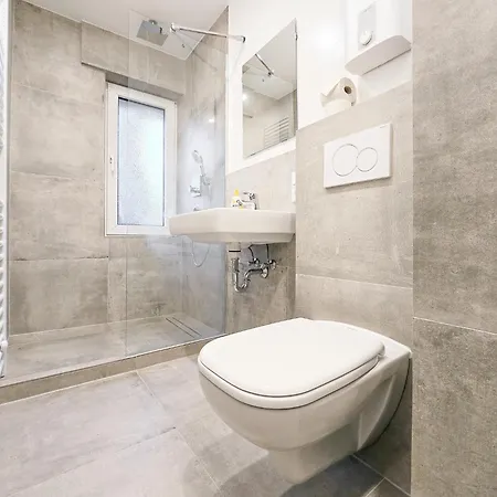 Tolstov Apartments - 2 Room Apartment - 25 min Messe DUS