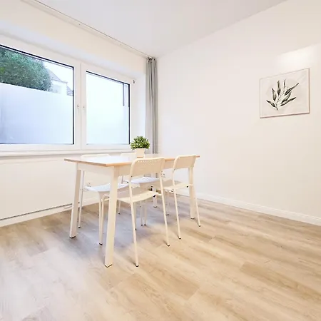 Appartement Tolstov Apartments - 2 Room Apartment - 25 min Messe DUS Duisbourg